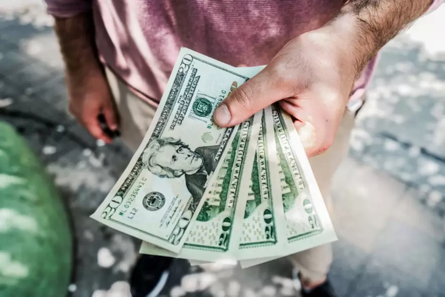 Comprar Dólares en Colombia