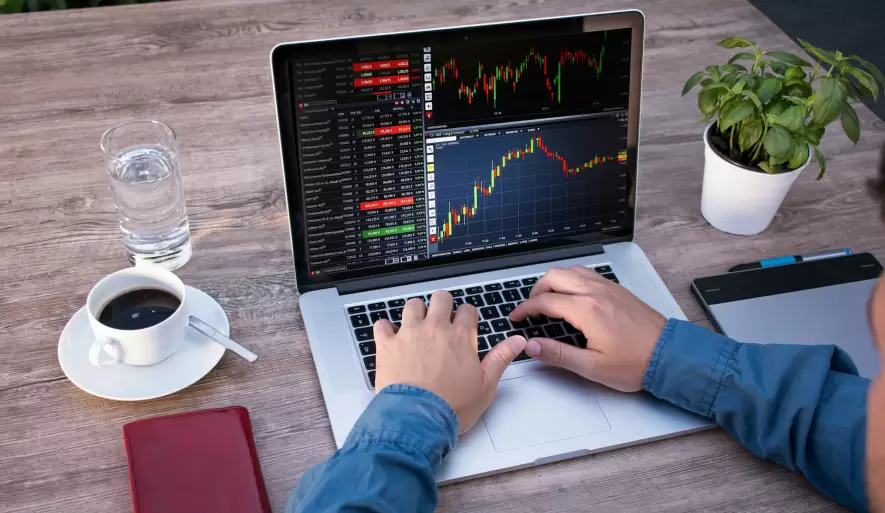 lo que debes tener en cuenta para cambiar tus divisas online